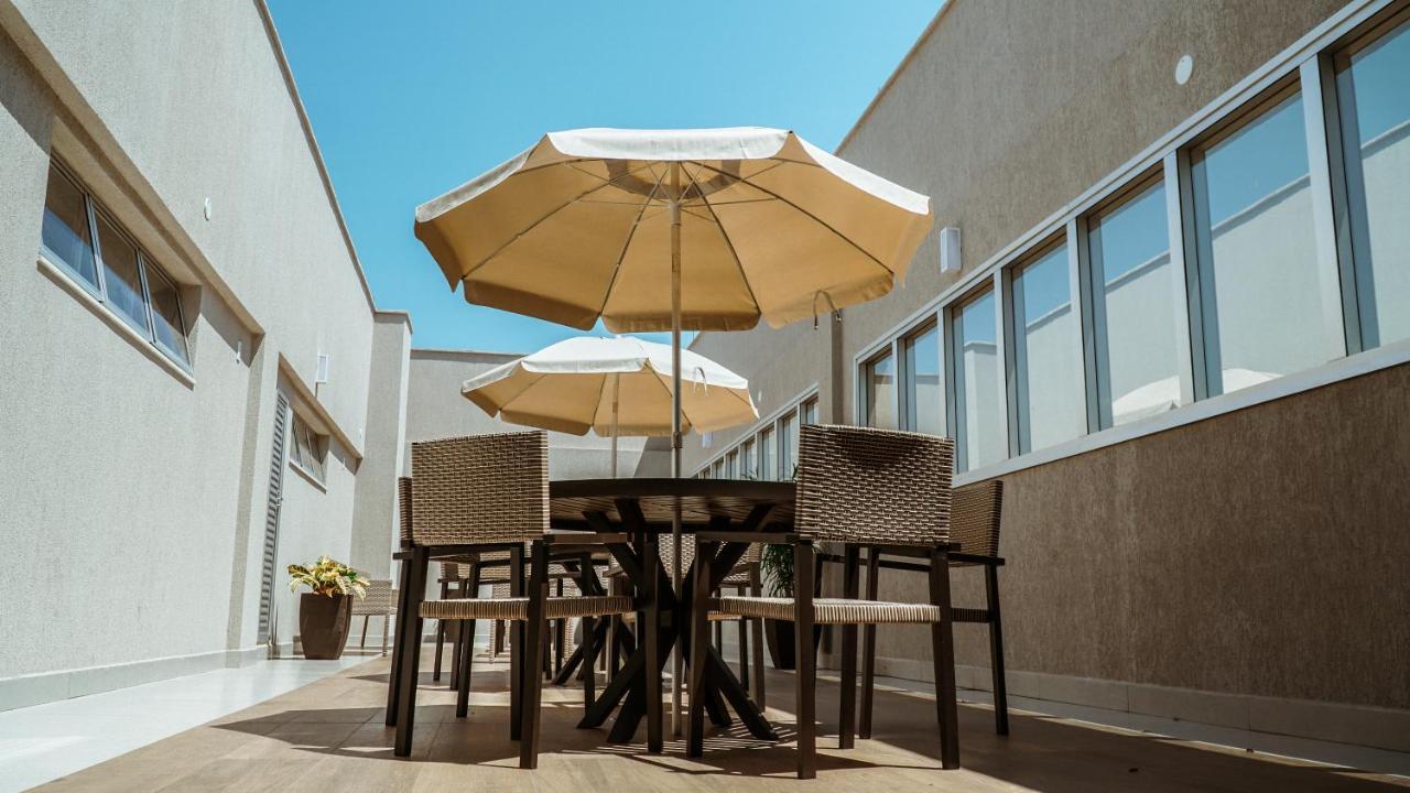 Annaya Suites Viçosa Eksteriør bilde